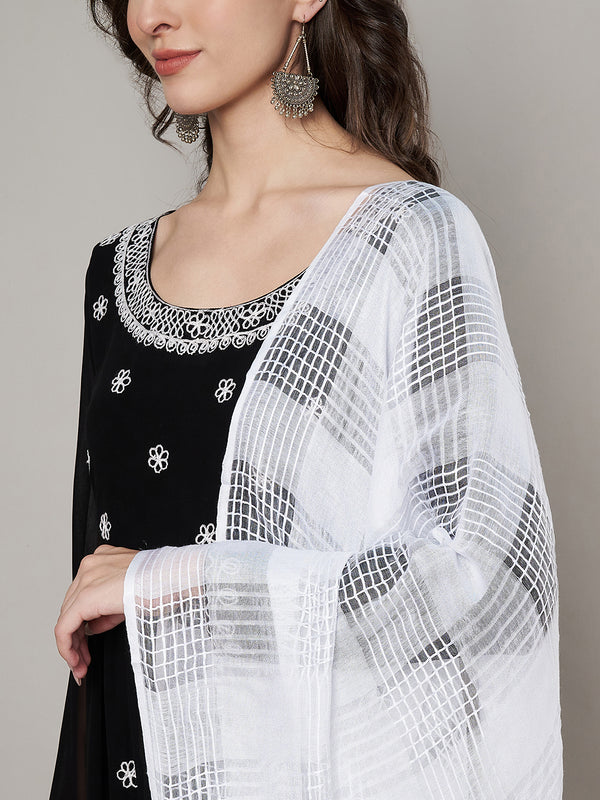 White Cotton Woven Check Dupatta with Tassel Detailing (Size: 2.5x1 m Approx)