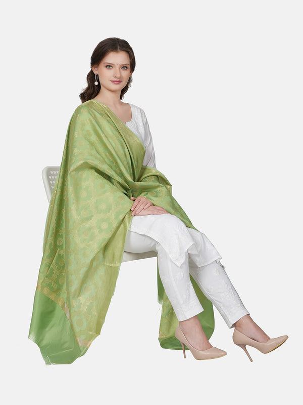 Green Banarasi Silk Dupatta with Elegant Woven Floral Jaal (Size: 2.5x1 m Approx)