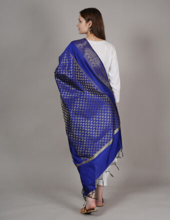 Woven Design Silk Blend Banarasi Dupatta with Zari - Image 4