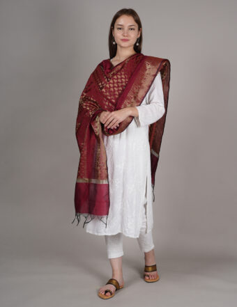 Woven Design Silk Blend Banarasi Dupatta with Zari - Image 3