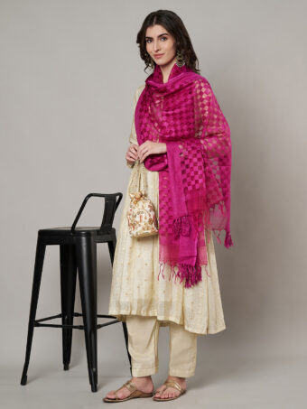 MUFFLY Women Pink Cotton Checks Dupatta - Image 4