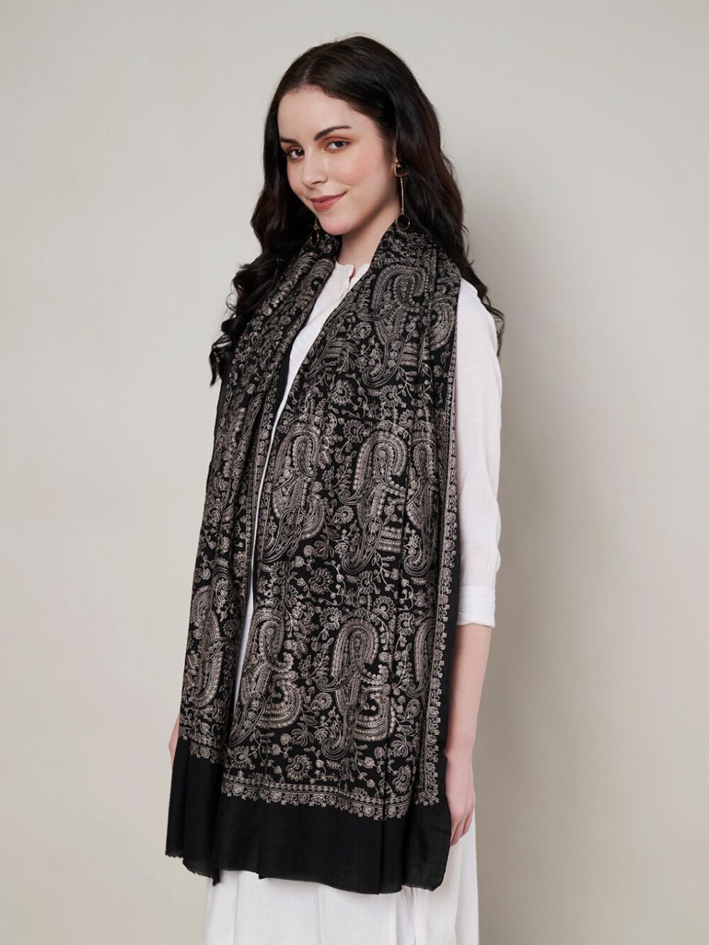 Muffly Heritage Woolen Shawl with Intricate Paisley & Floral Weave – 40x80 Inches